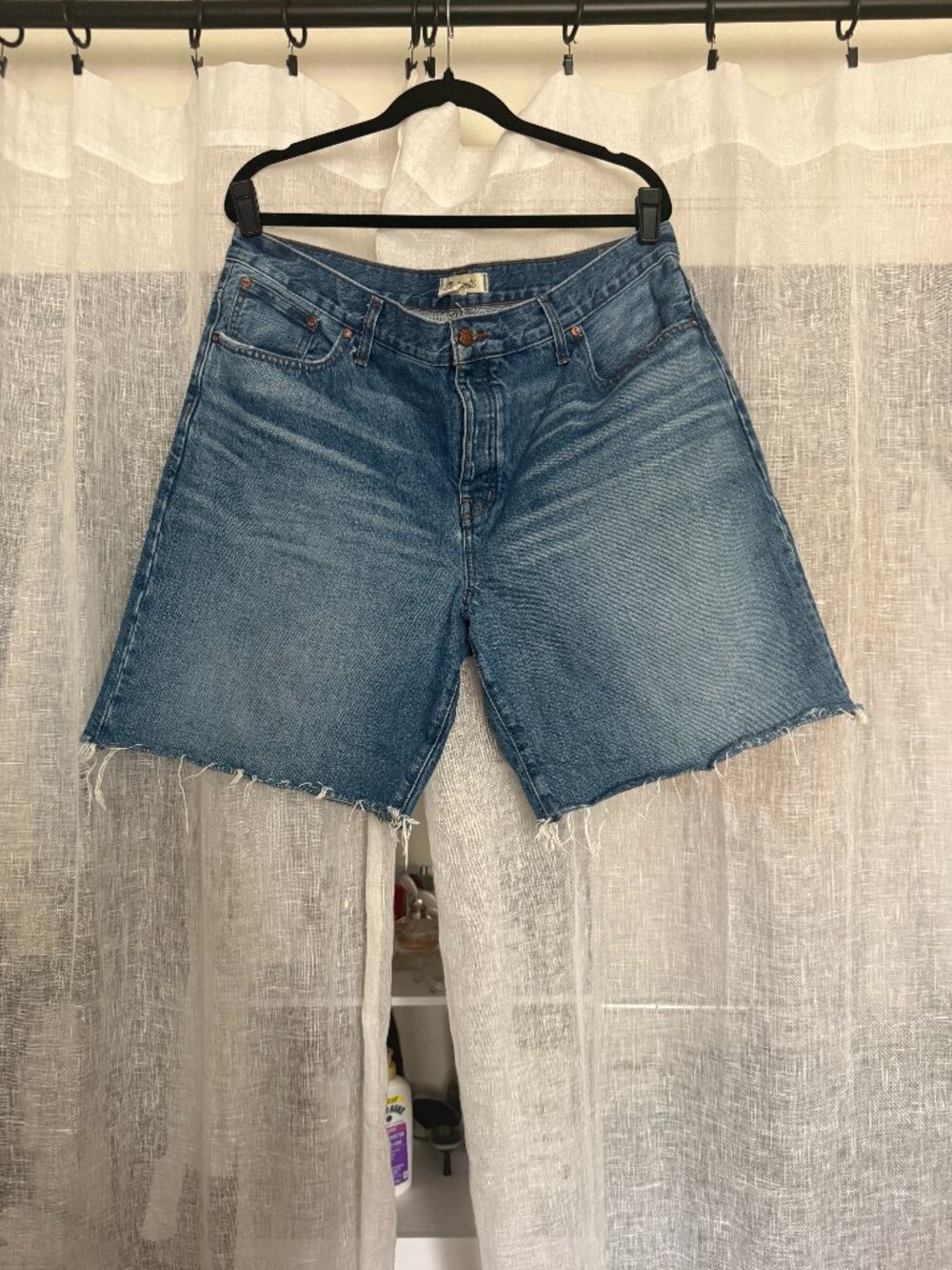 Classic Madewell Bermuda Short - Medium Wash - Size 32